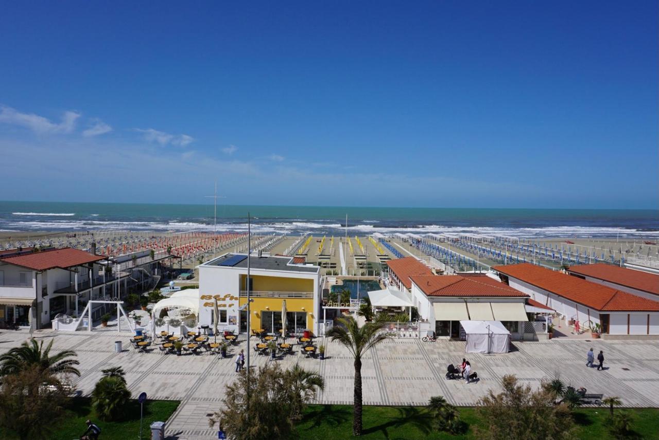 Hotel Alba sul Mare Lido di Camaiore Esterno foto