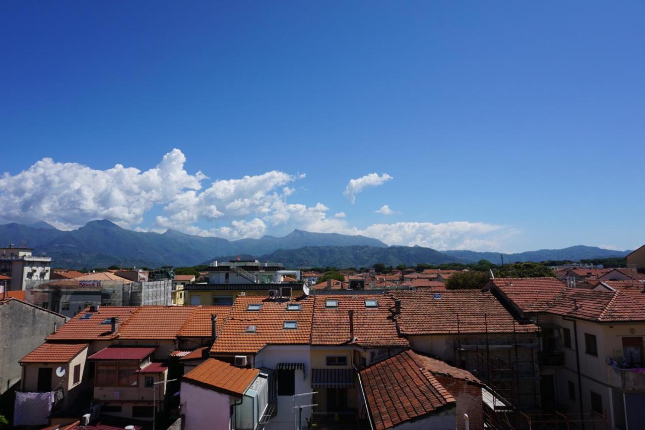 Hotel Alba sul Mare Lido di Camaiore Esterno foto