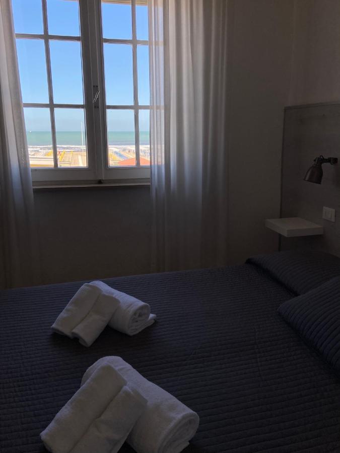 Hotel Alba sul Mare Lido di Camaiore Esterno foto