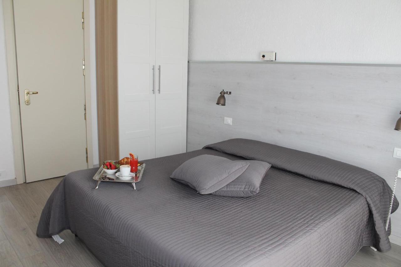 Hotel Alba sul Mare Lido di Camaiore Esterno foto