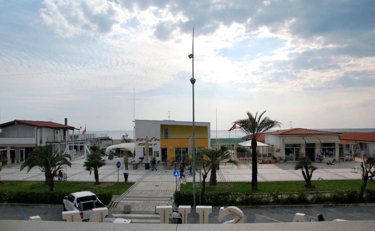 Hotel Alba sul Mare Lido di Camaiore Esterno foto