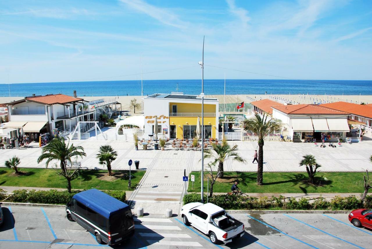 Hotel Alba sul Mare Lido di Camaiore Esterno foto